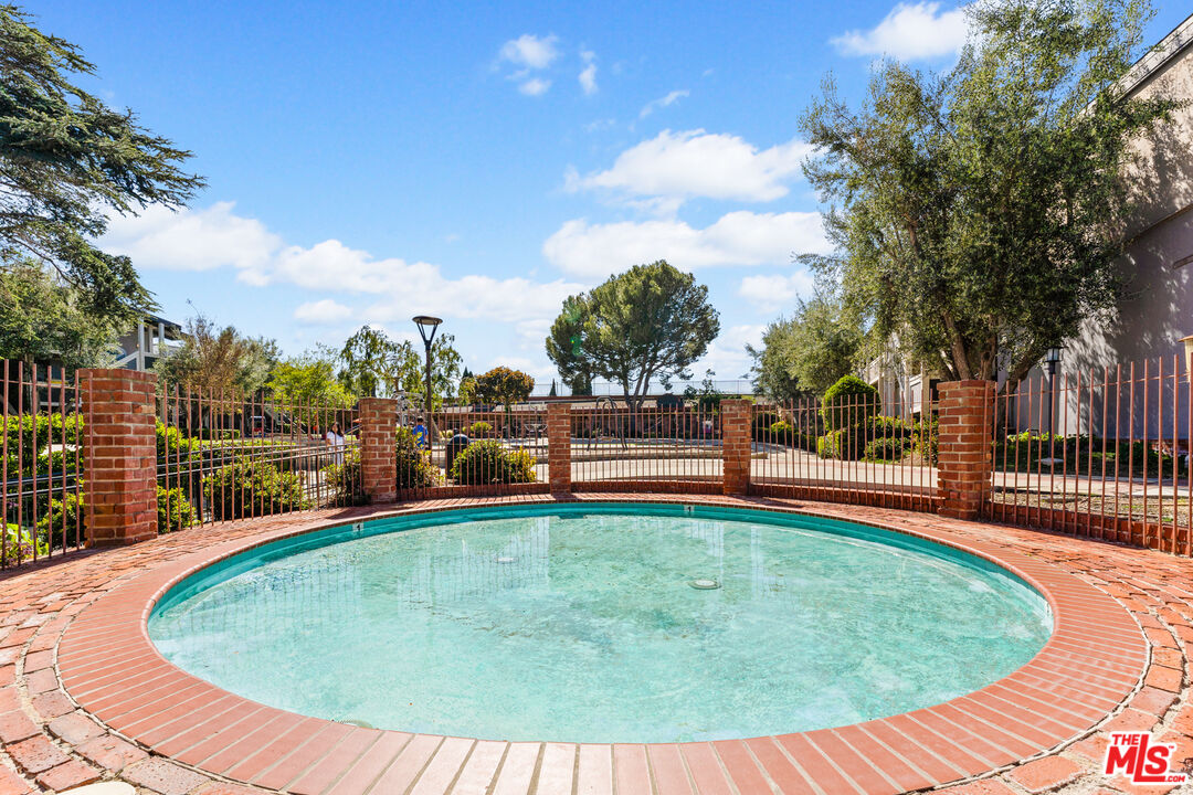 6525 Green Valley Cir Unit: 314