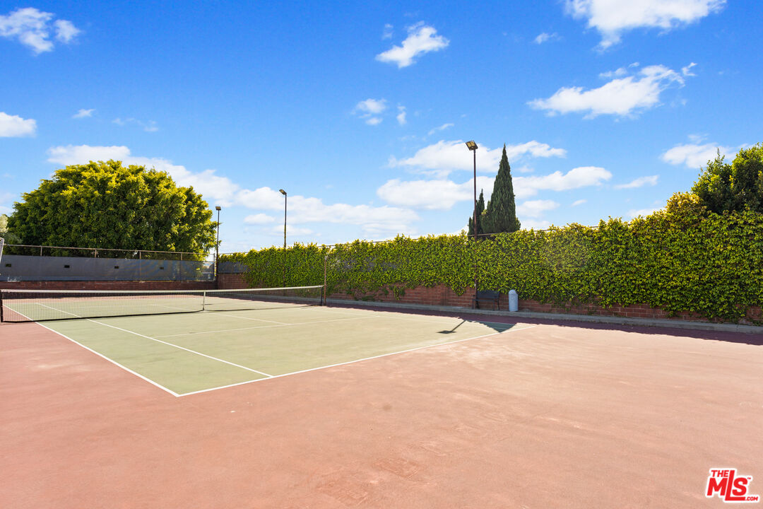 6525 Green Valley Cir Unit: 314