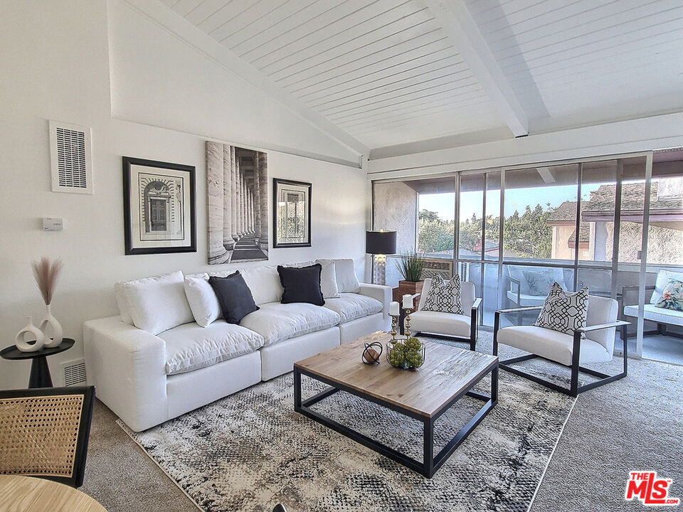 6525 Green Valley Cir Unit: 314