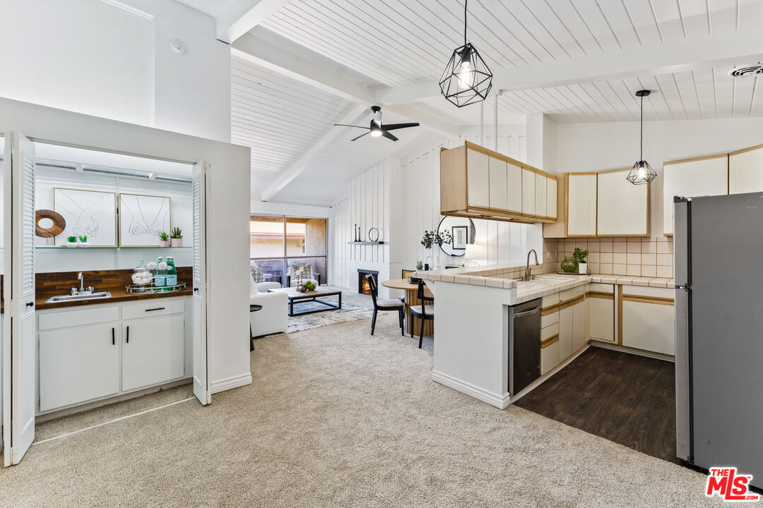 6525 Green Valley Cir Unit: 314