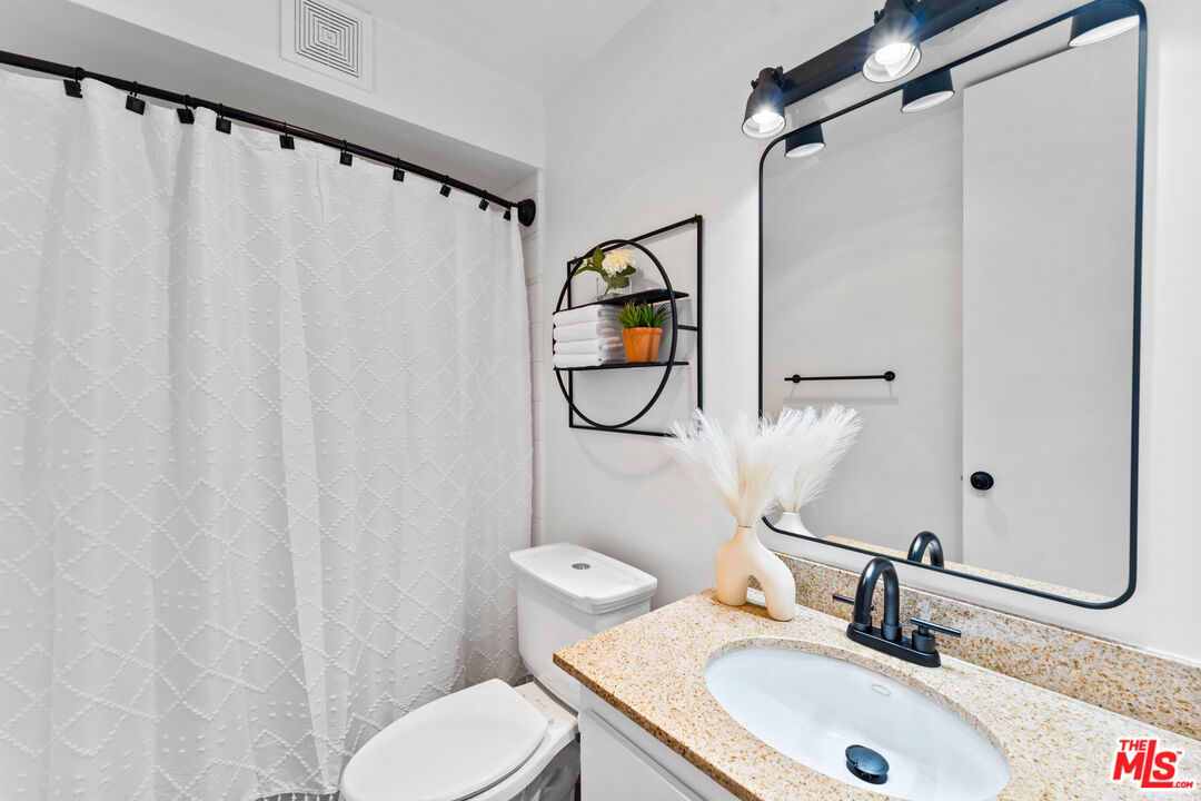 6525 Green Valley Cir Unit: 314