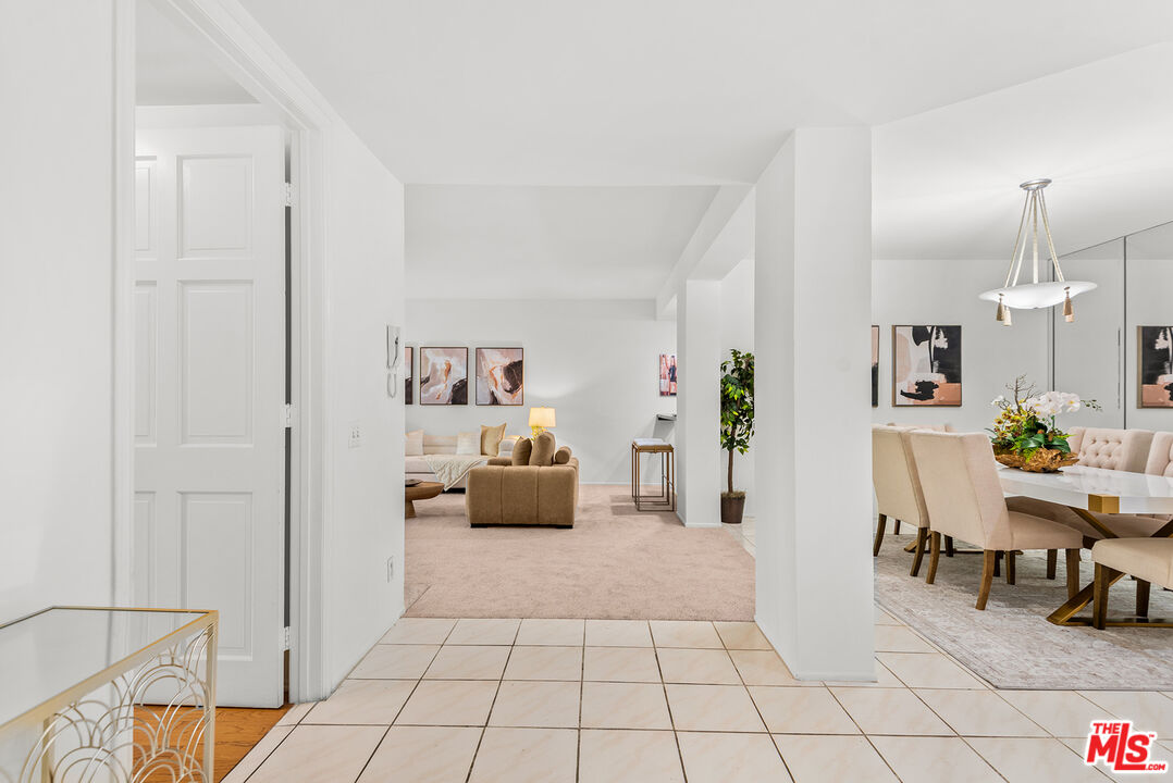 4736 Park Encino Ln Unit: 215