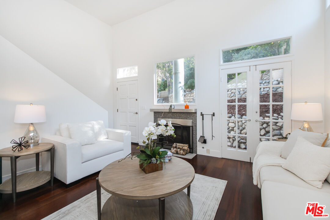 2044 Stanley Hills Dr