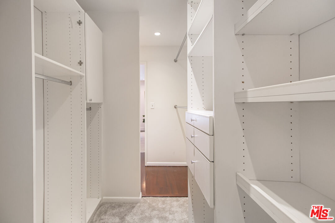 2044 Stanley Hills Dr