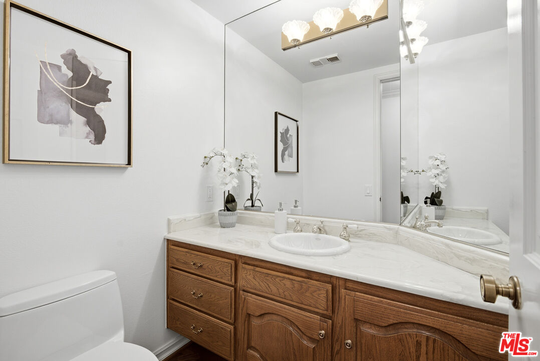 4784 Park Encino Ln Unit: 103