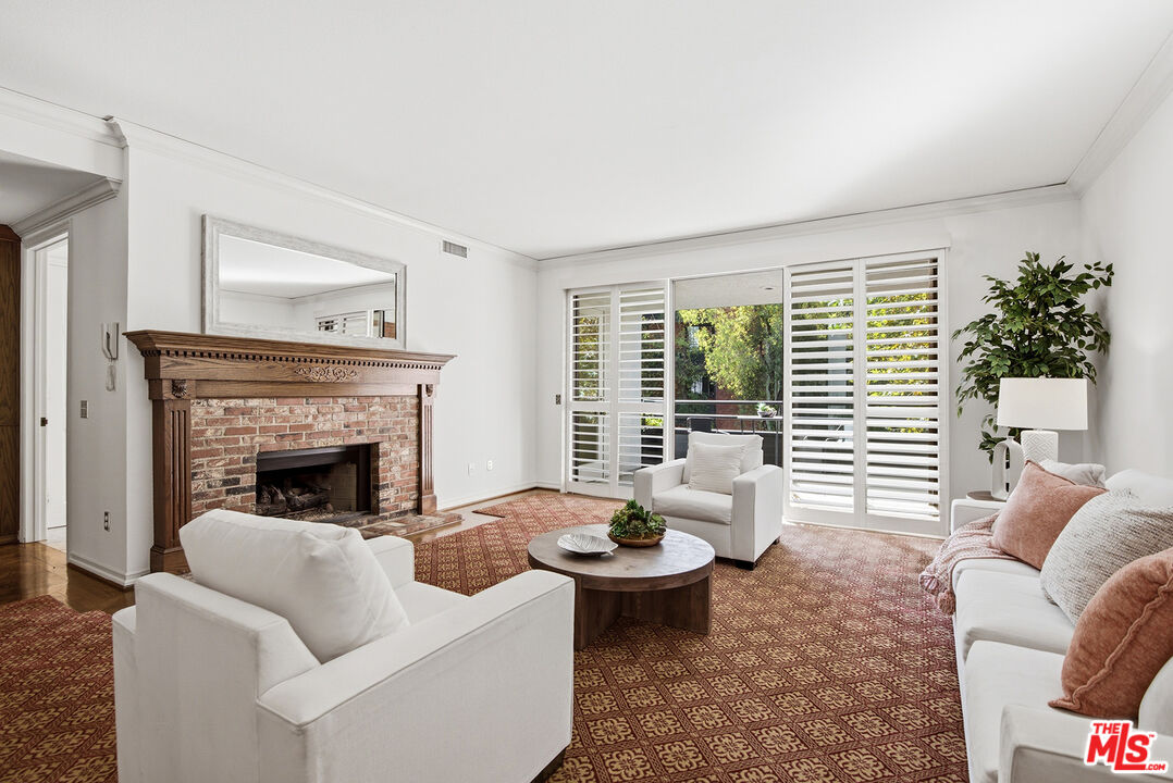 4784 Park Encino Ln Unit: 103