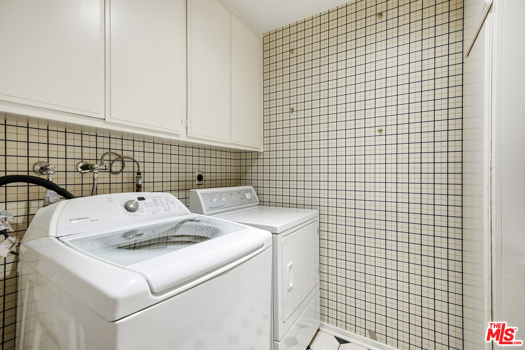 4784 Park Encino Ln Unit: 103