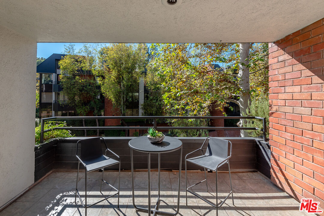 4784 Park Encino Ln Unit: 103