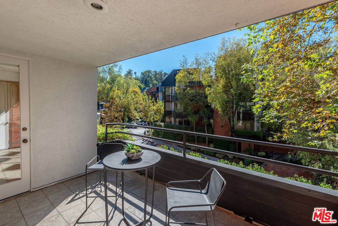 4784 Park Encino Ln Unit: 103