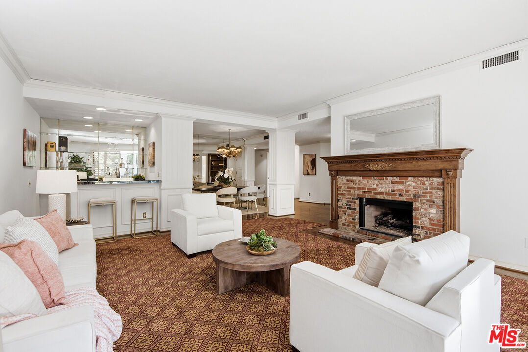 4784 Park Encino Ln Unit: 103