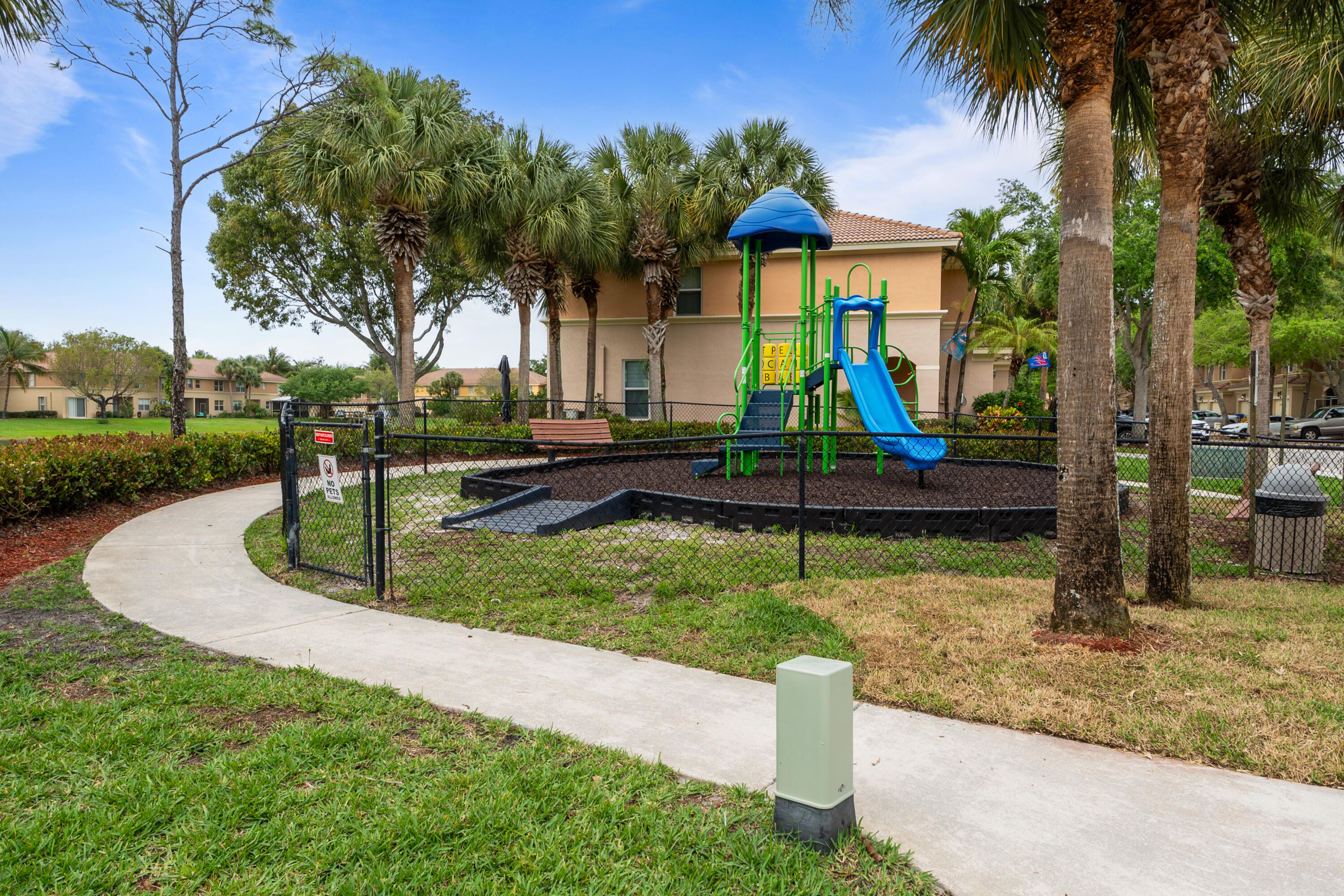 462 Rainbow Springs Terrace