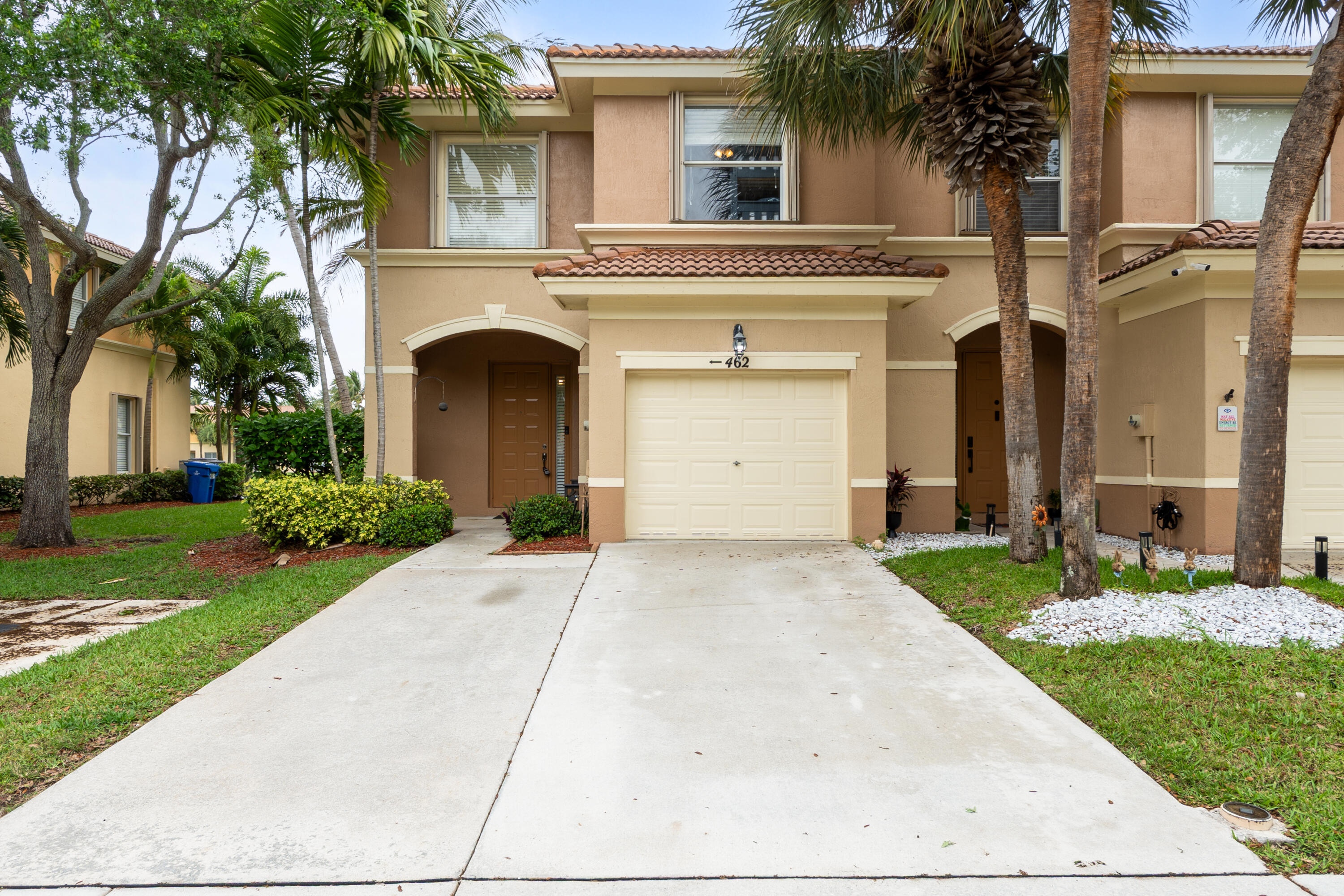 462 Rainbow Springs Terrace