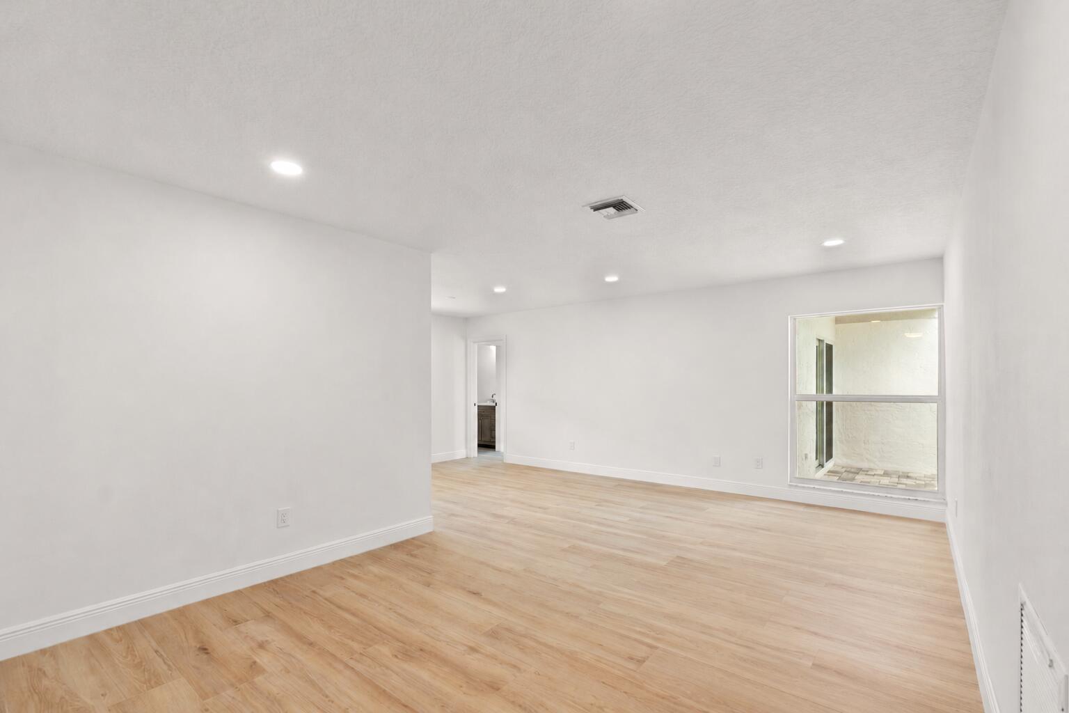 1313 Pinetta Circle