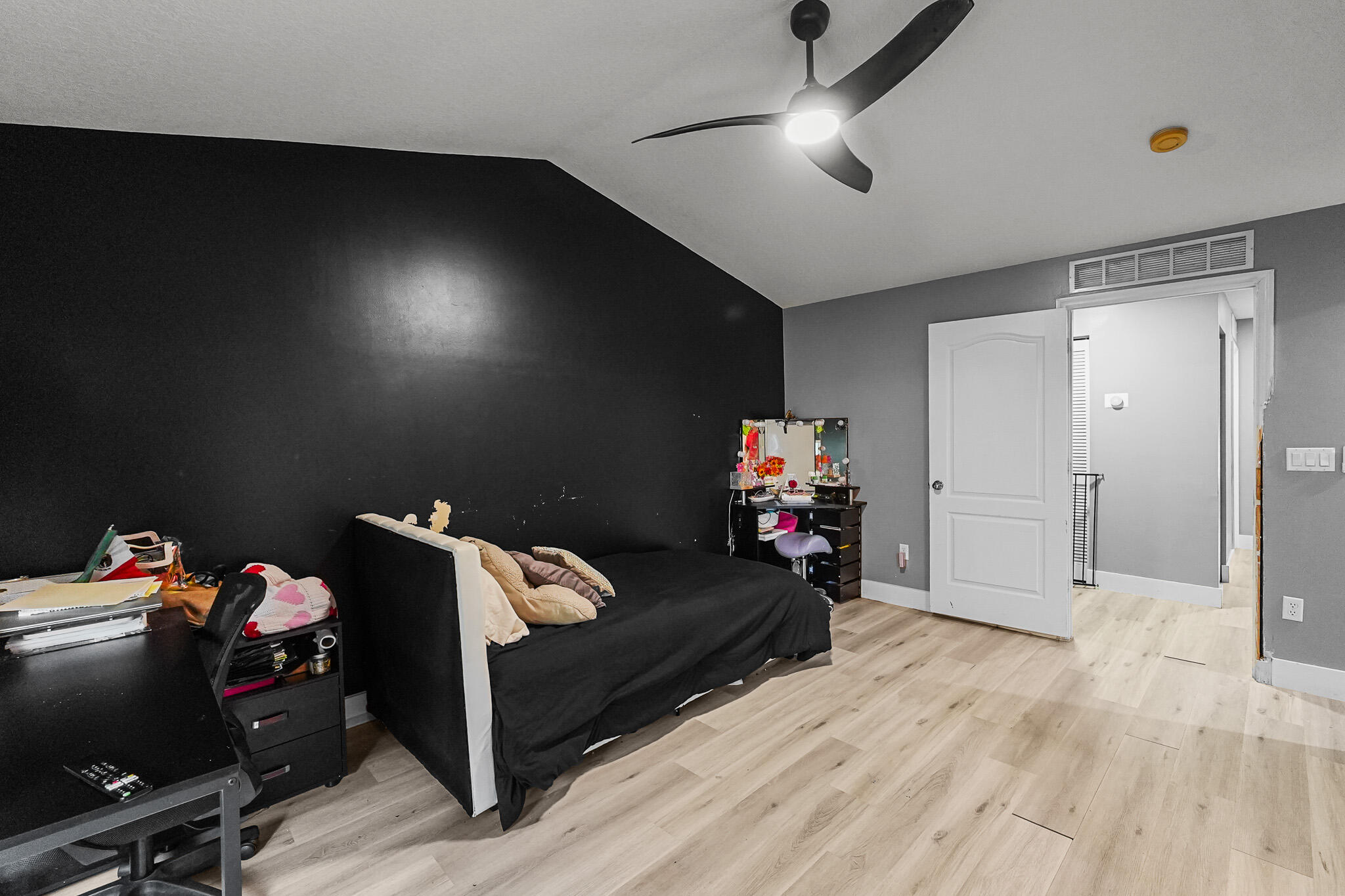 6119 Seminole Gardens Circle