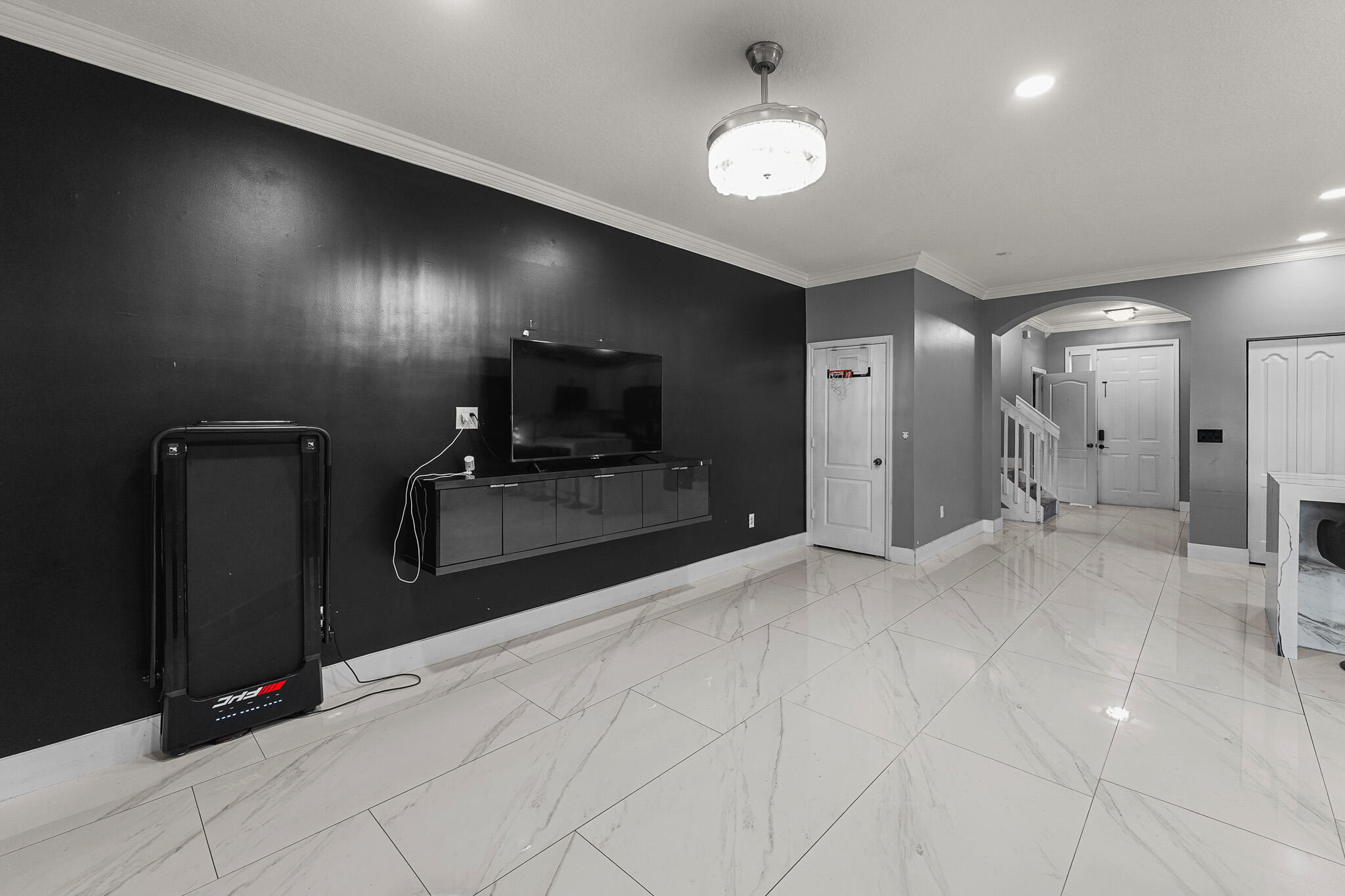 6119 Seminole Gardens Circle
