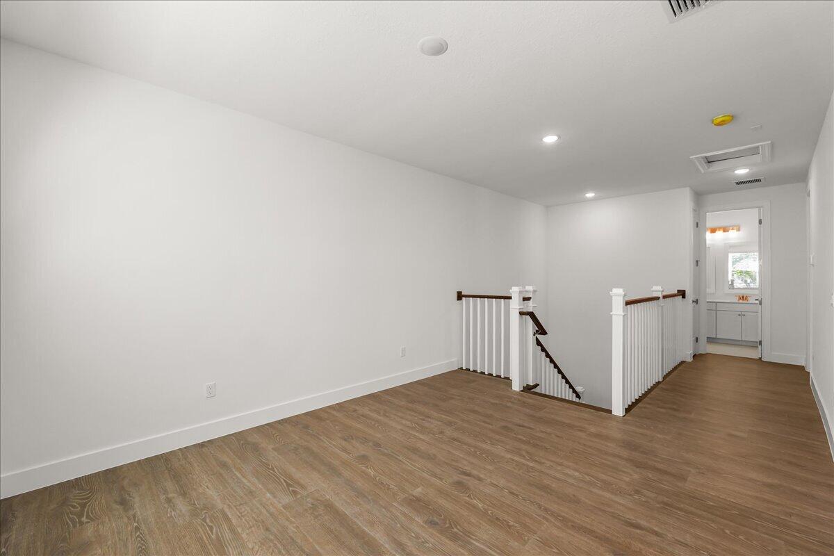 146 Parkside Way