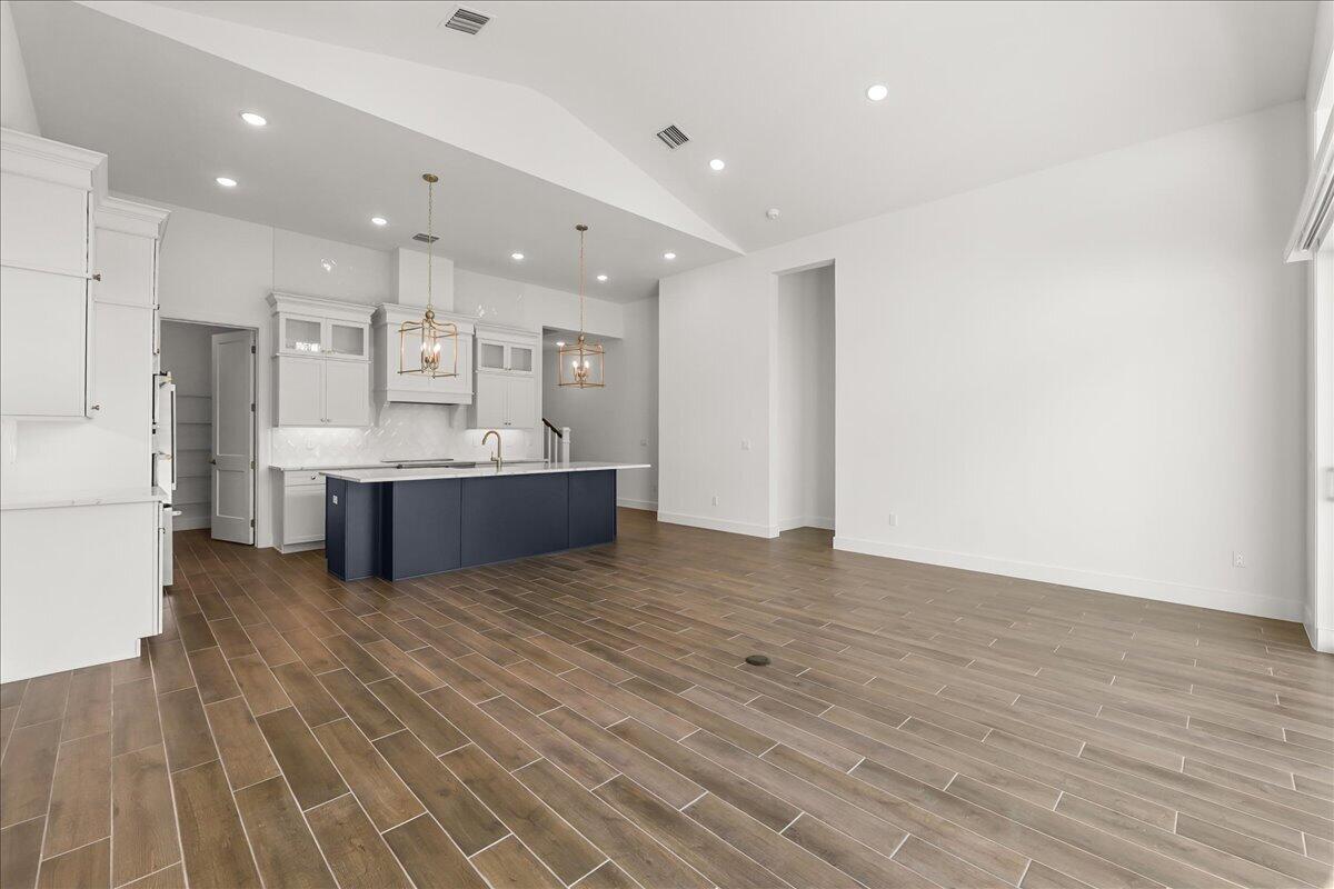 146 Parkside Way