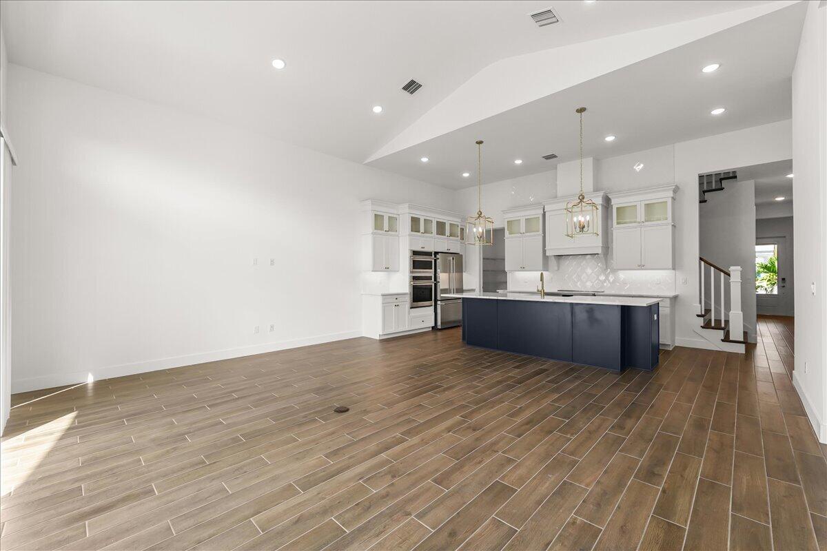 146 Parkside Way