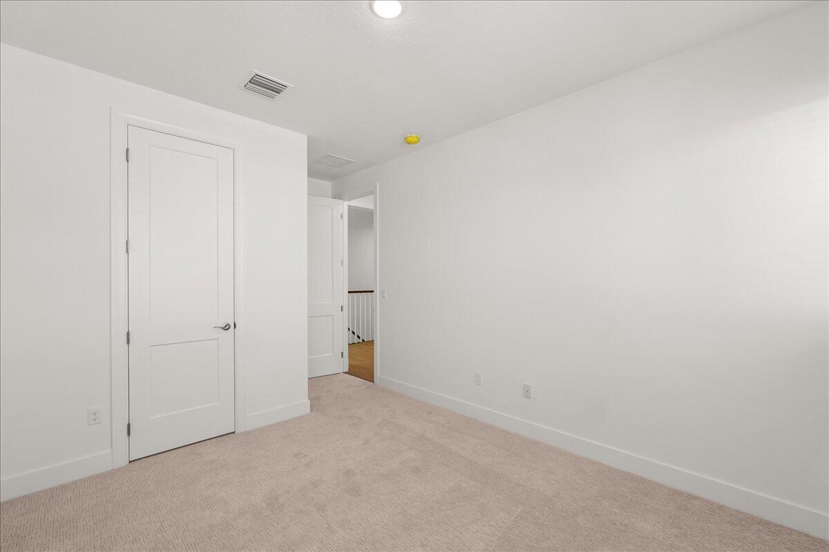 146 Parkside Way