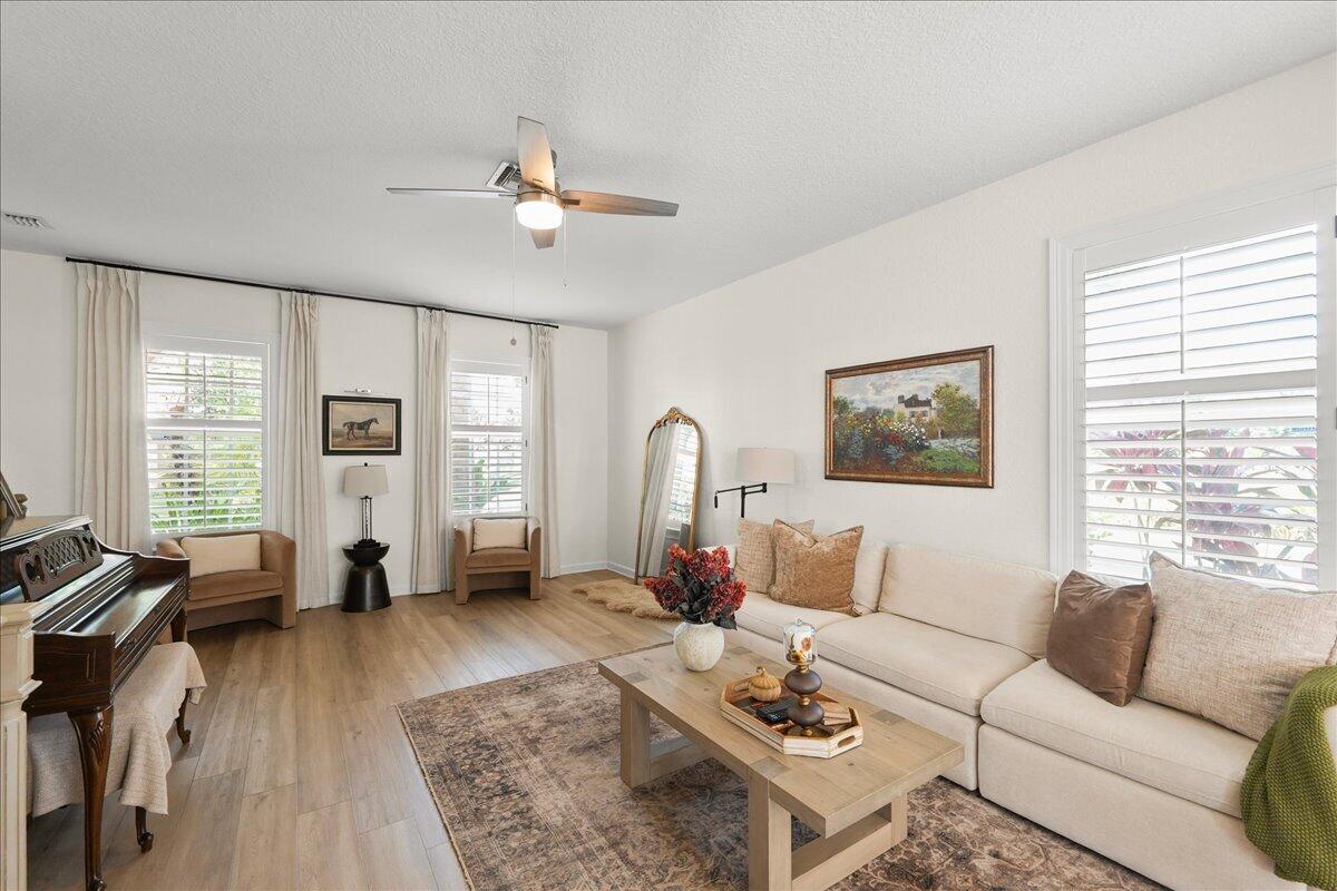 8044 Murano Circle