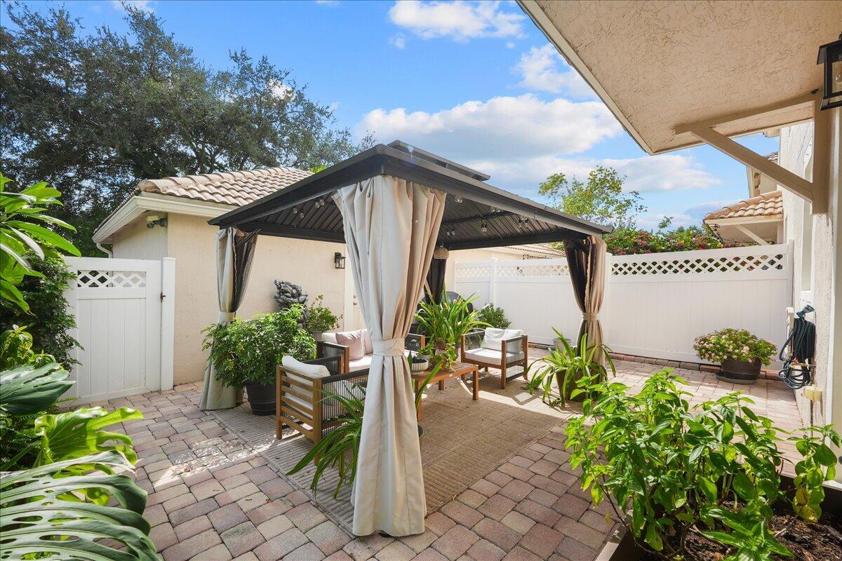 8044 Murano Circle