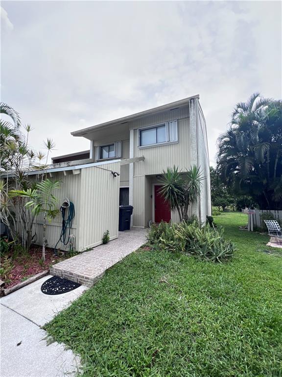 12400 Westhampton Cir
