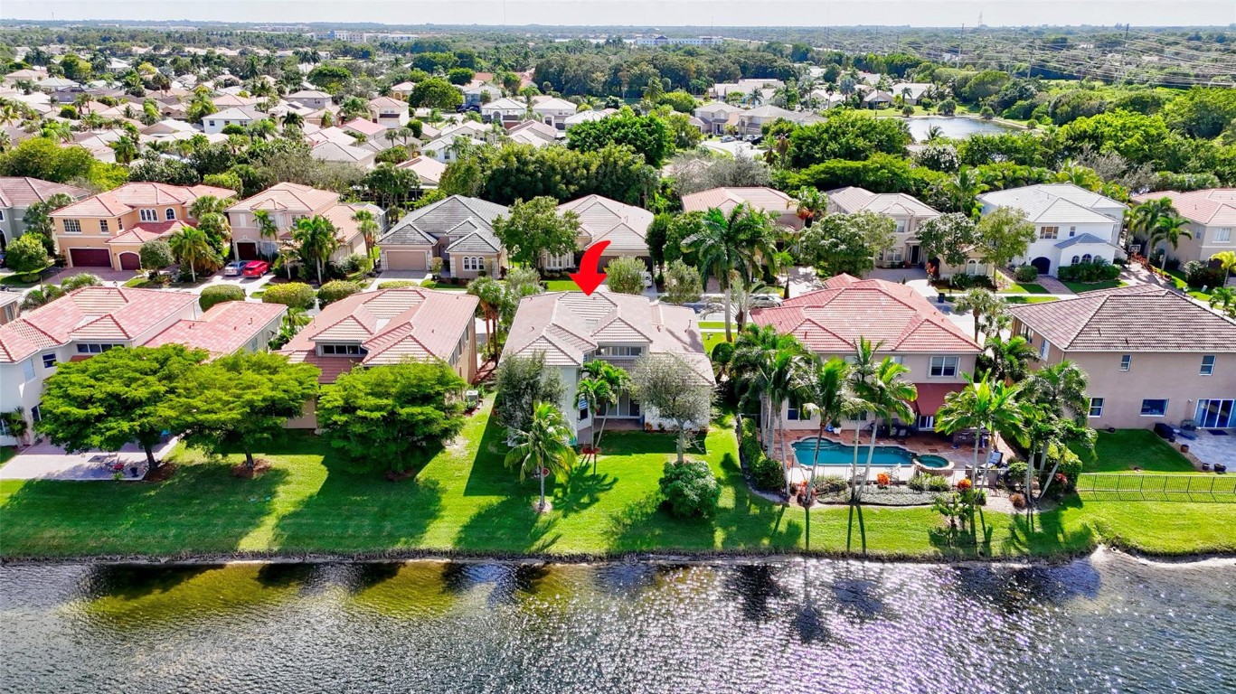 1338 Beacon Cir