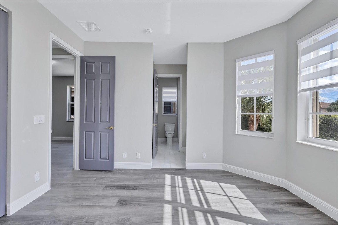 1338 Beacon Cir