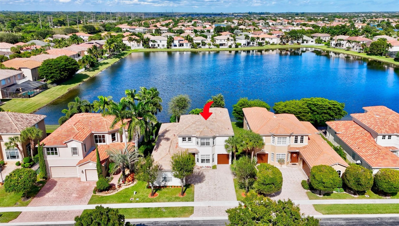 1338 Beacon Cir