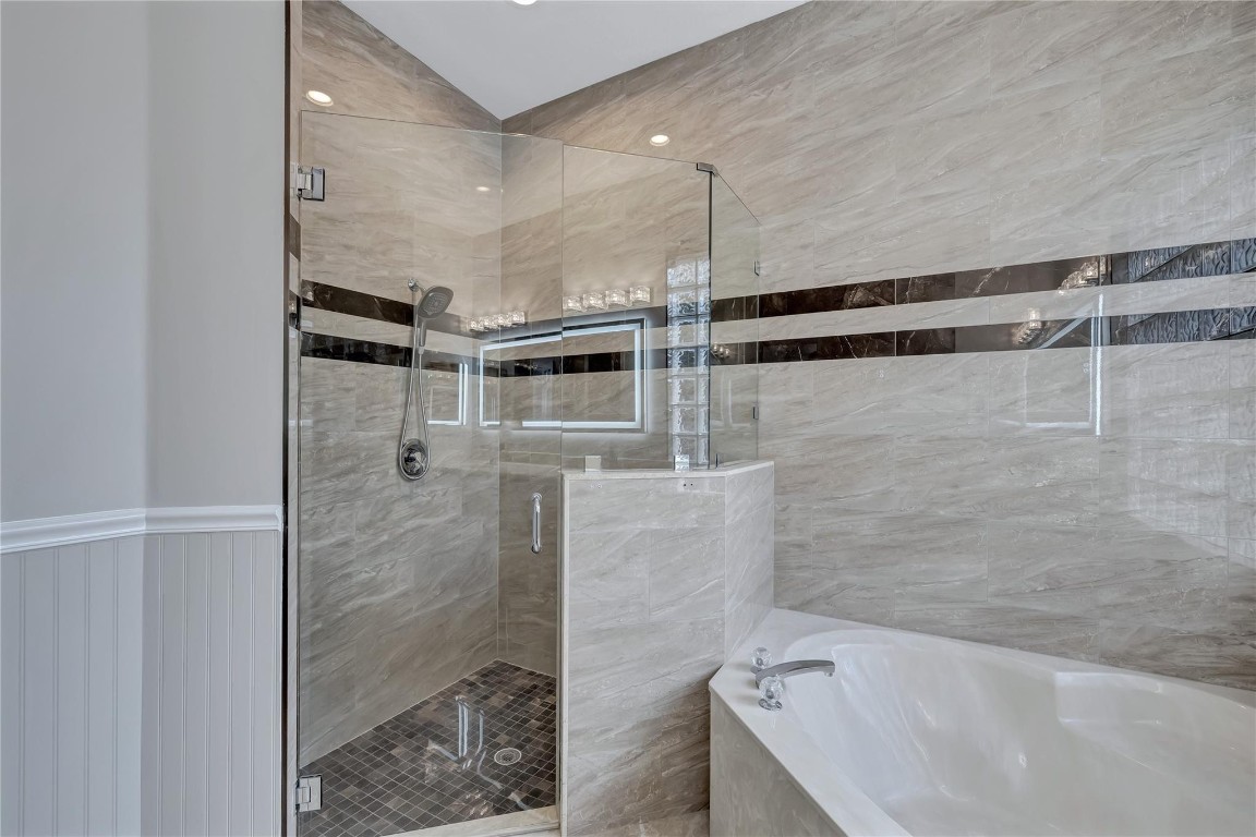 1338 Beacon Cir
