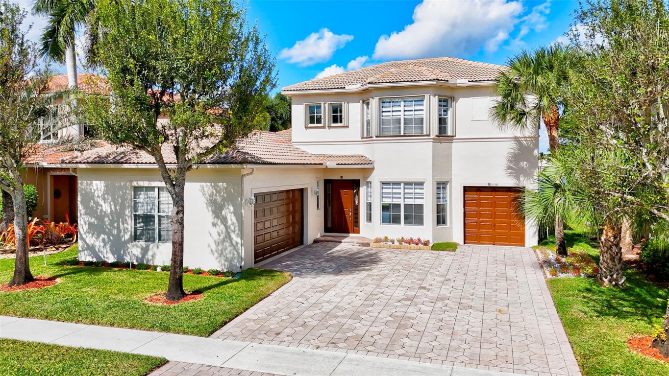 1338 Beacon Cir
