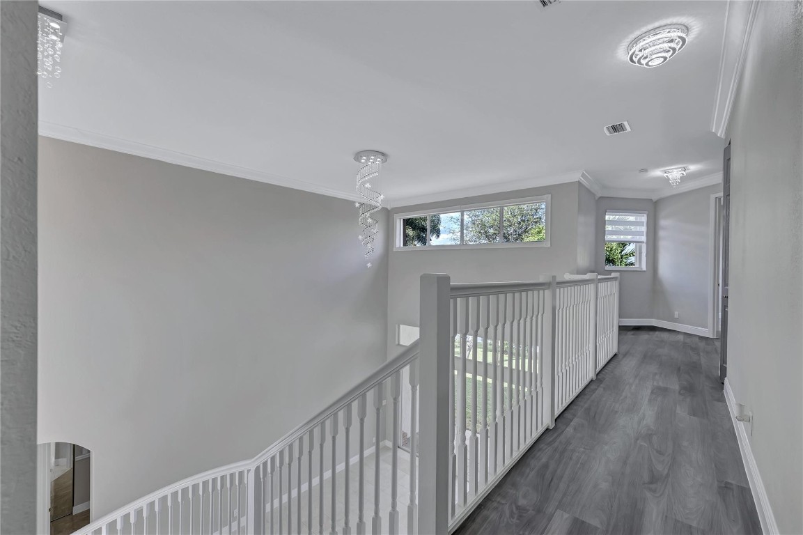 1338 Beacon Cir