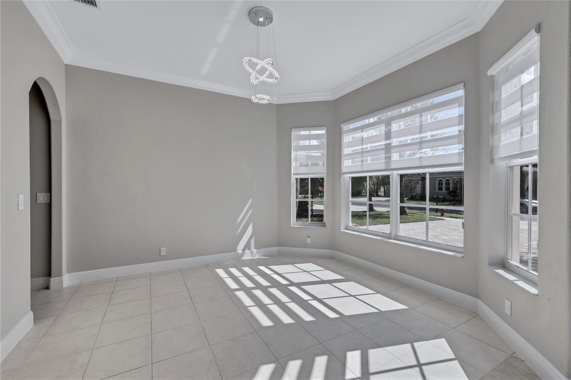 1338 Beacon Cir