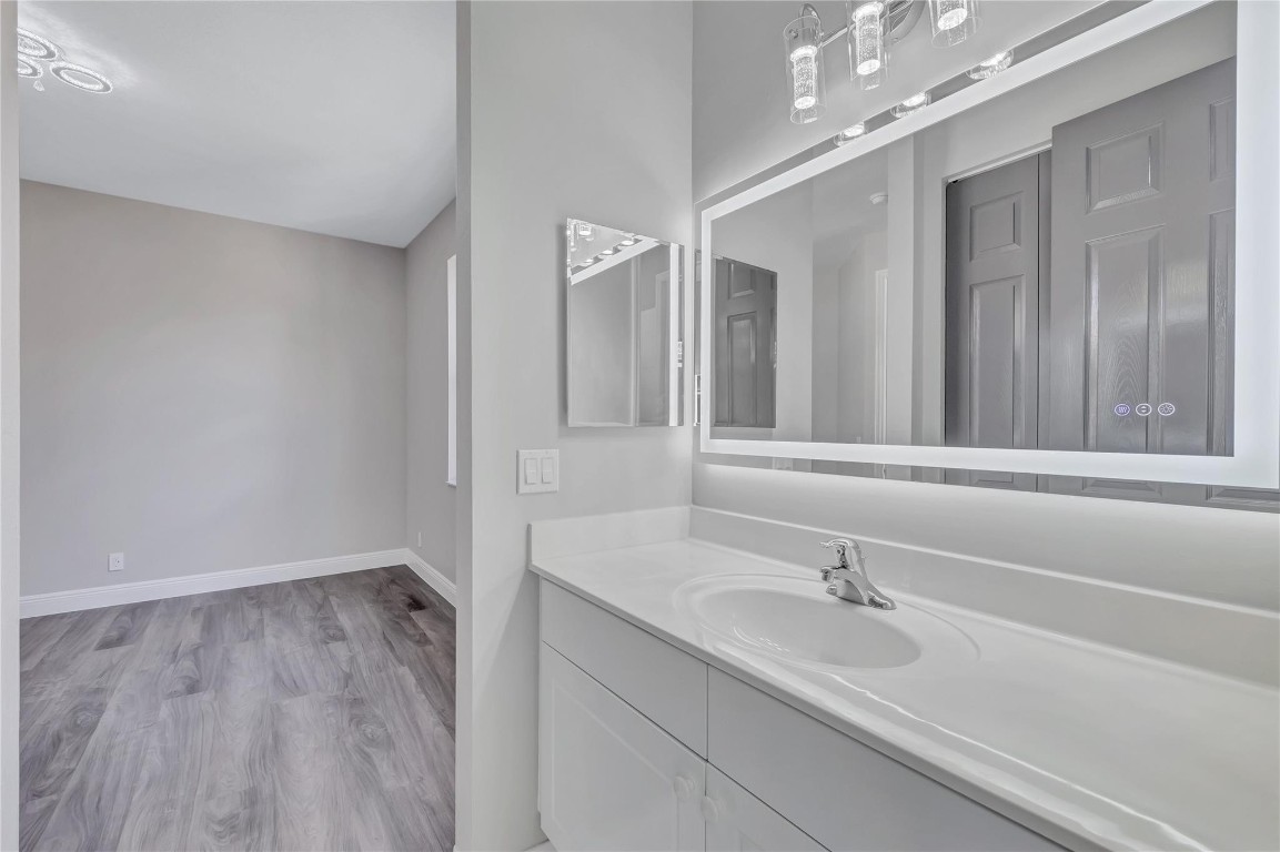 1338 Beacon Cir
