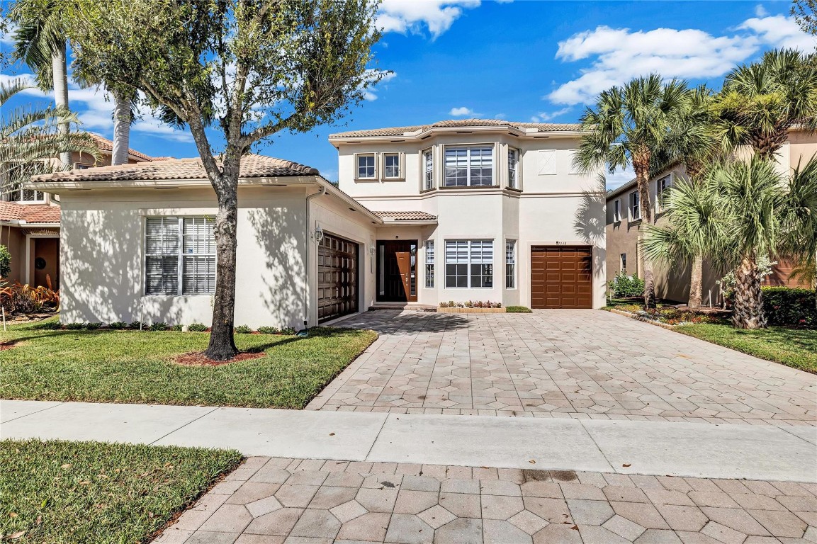 1338 Beacon Cir