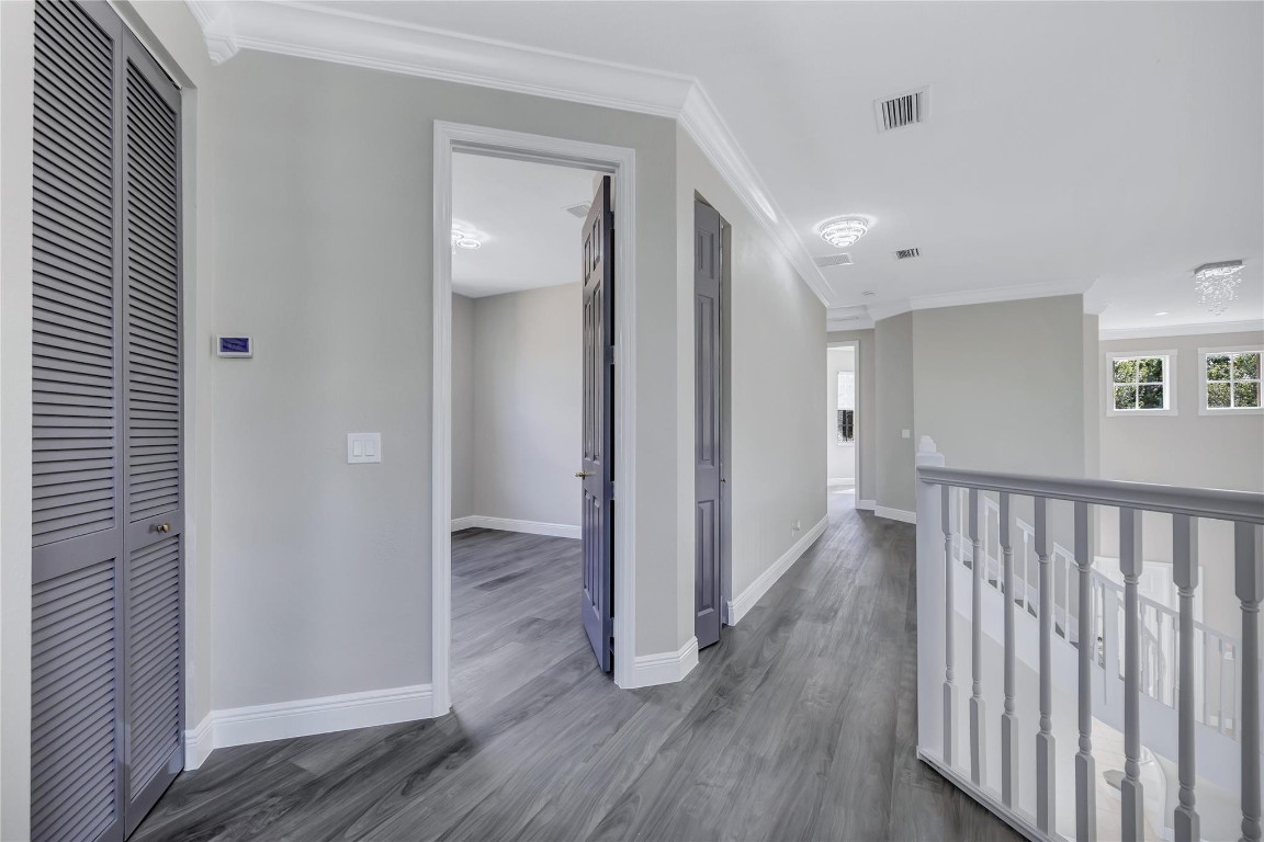 1338 Beacon Cir