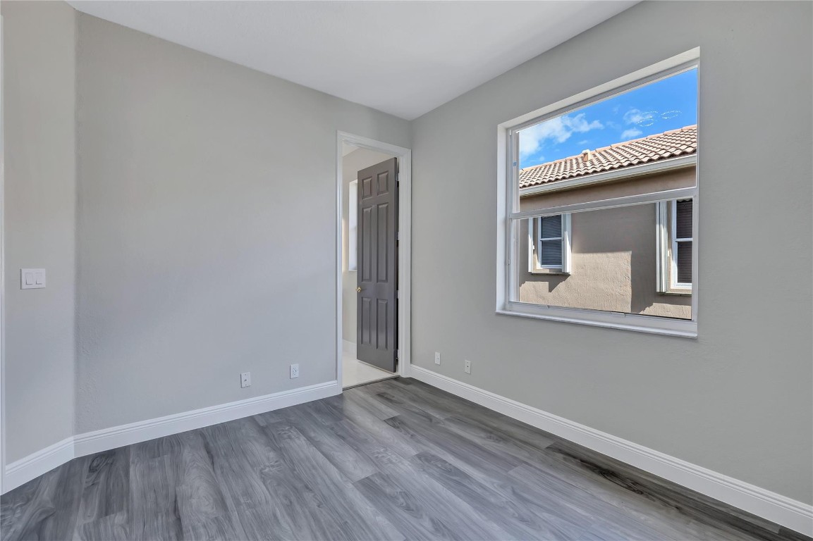 1338 Beacon Cir