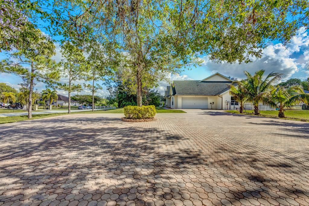 16934 W Aquaduct Drive