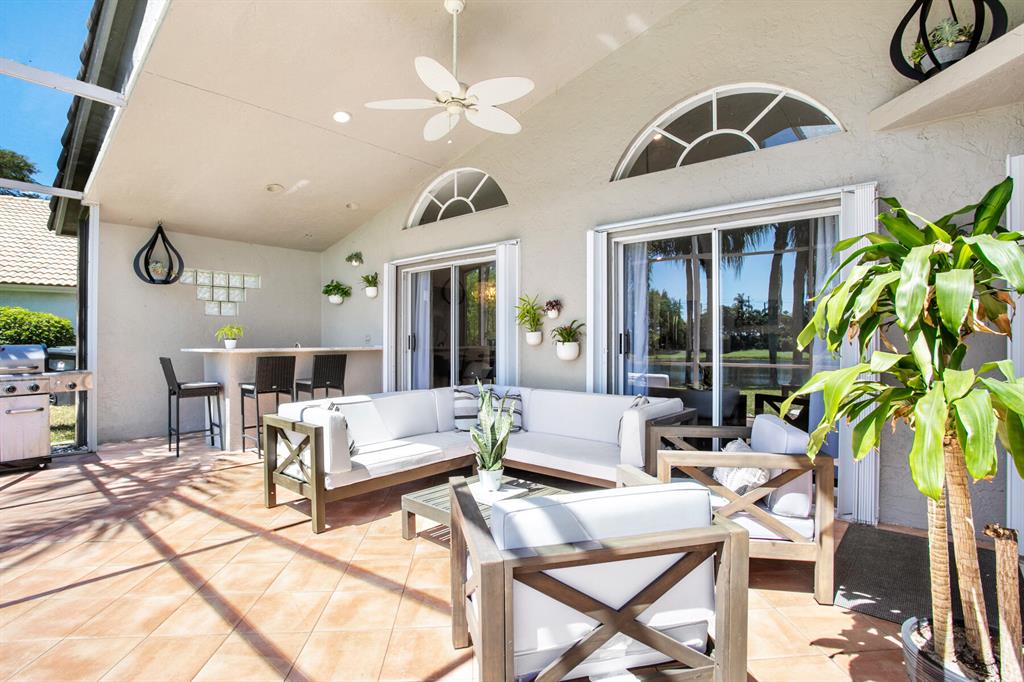 1931 Oak Berry Circle
