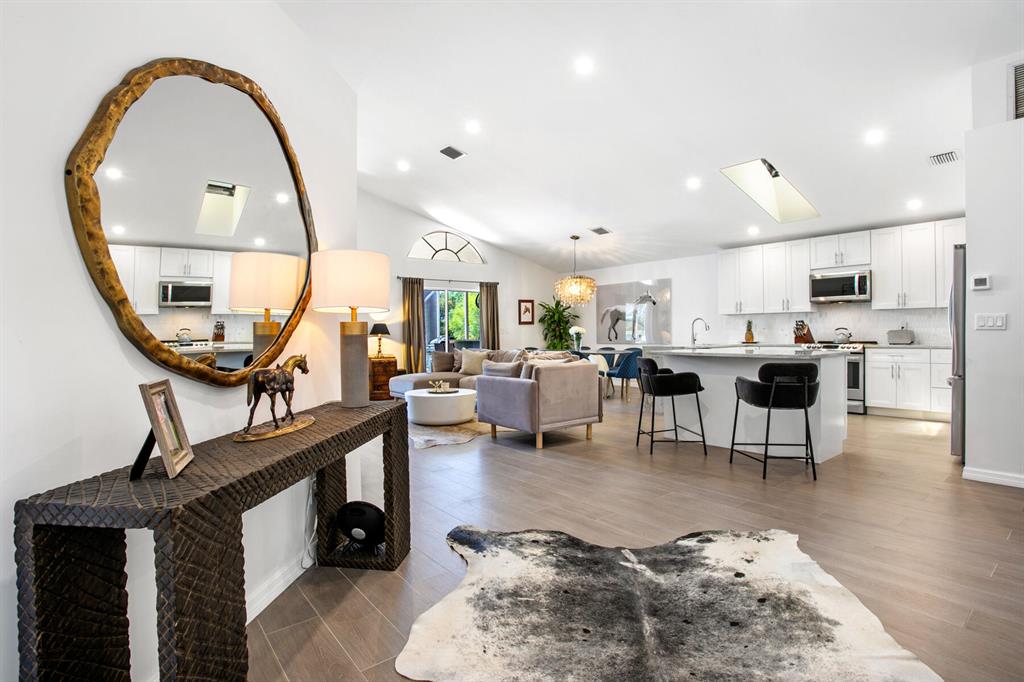 1931 Oak Berry Circle