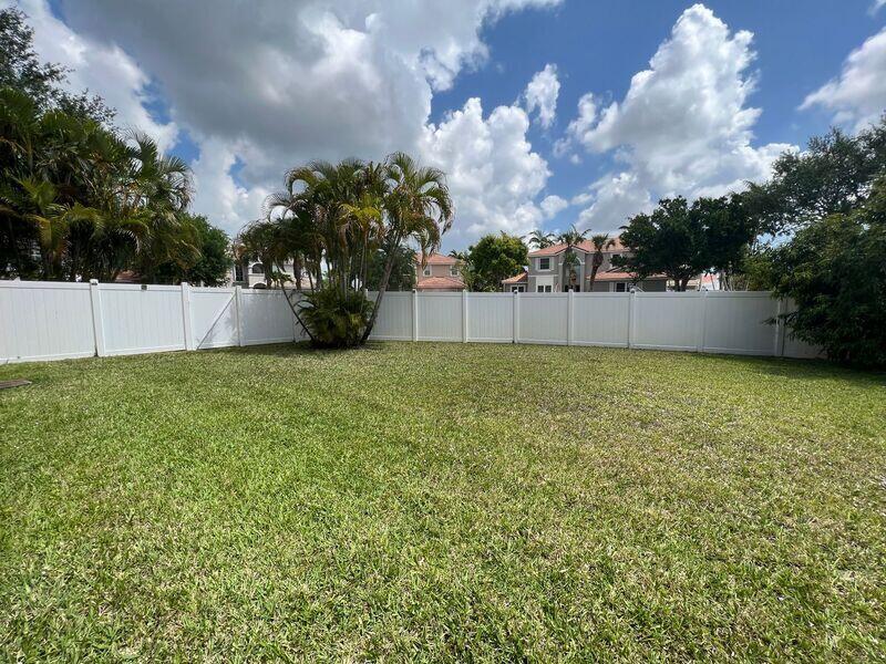 6208 Shadow Tree Lane