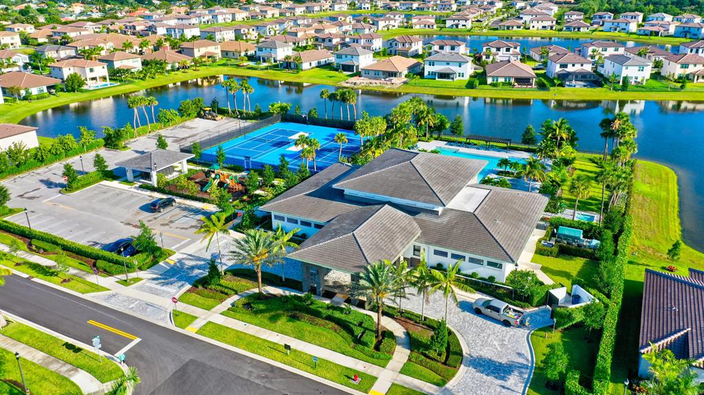 3205 Klays Court