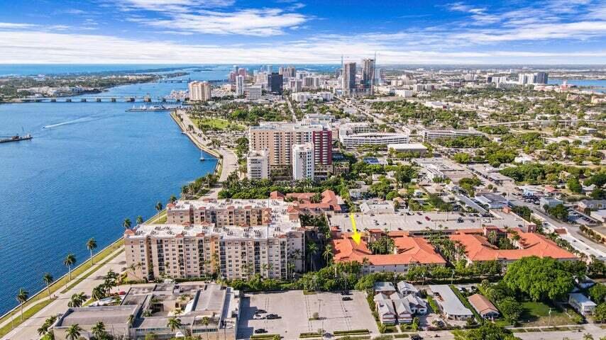 1803 N Flagler Drive 101