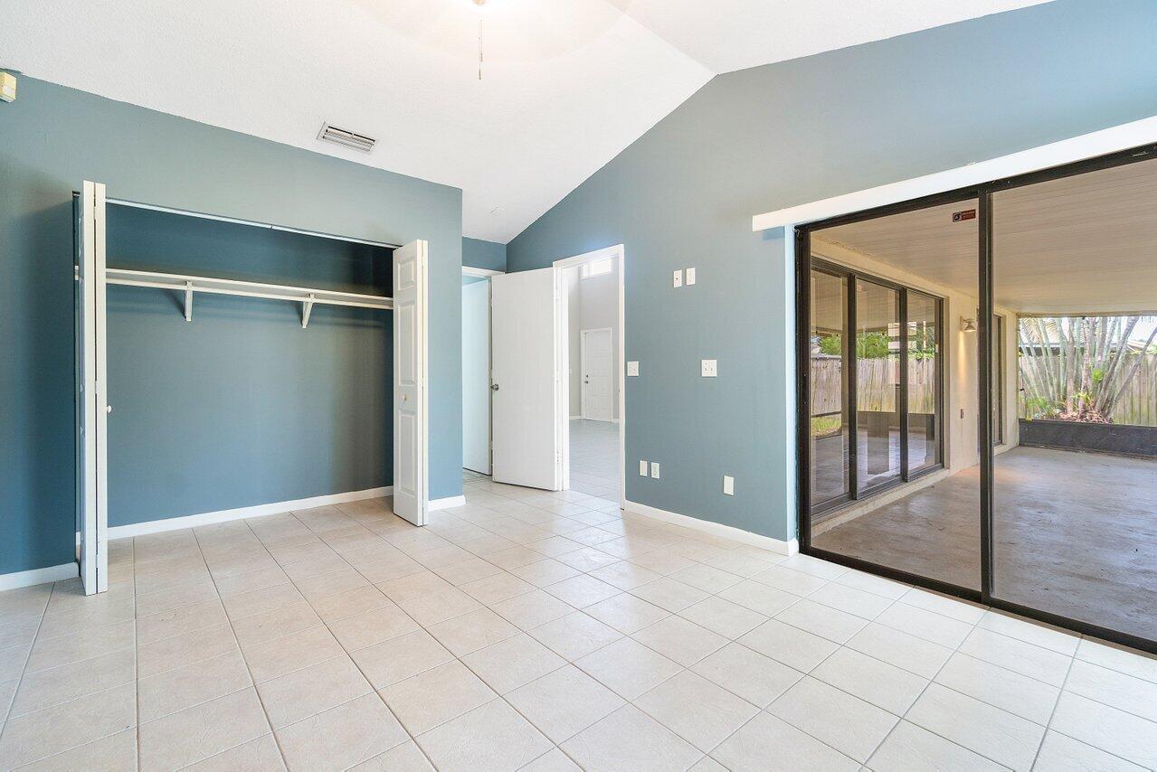 84 SE Ontario Way