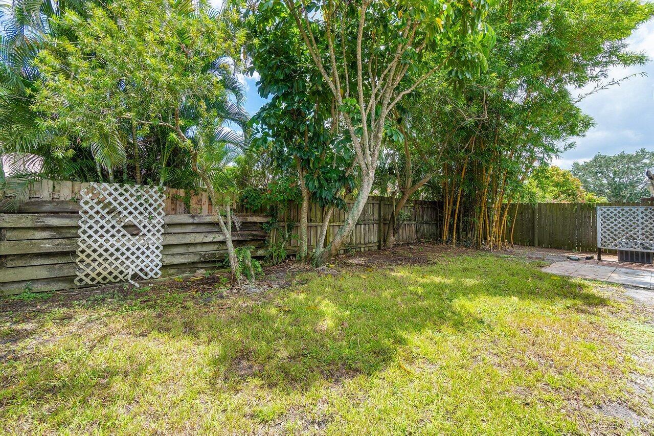 84 SE Ontario Way