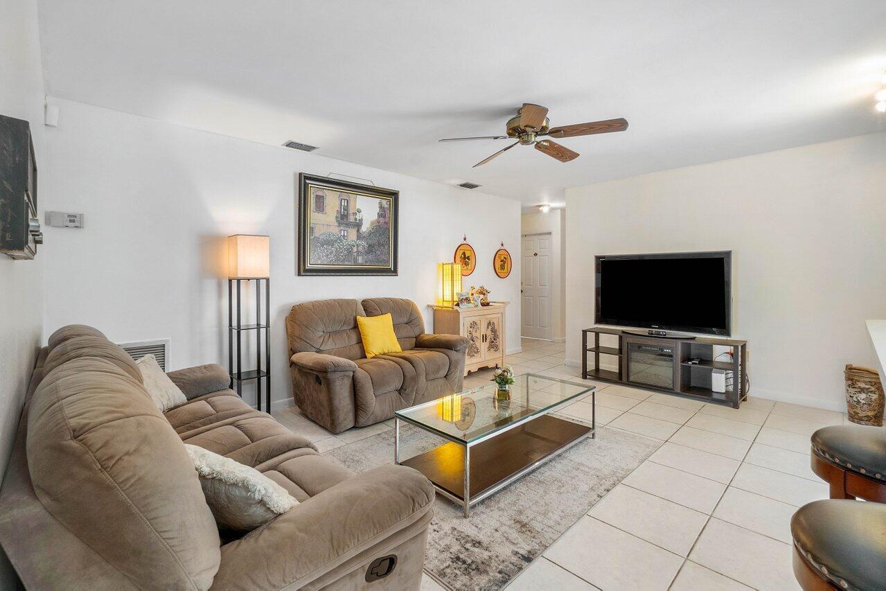 828 Silverbell Lane