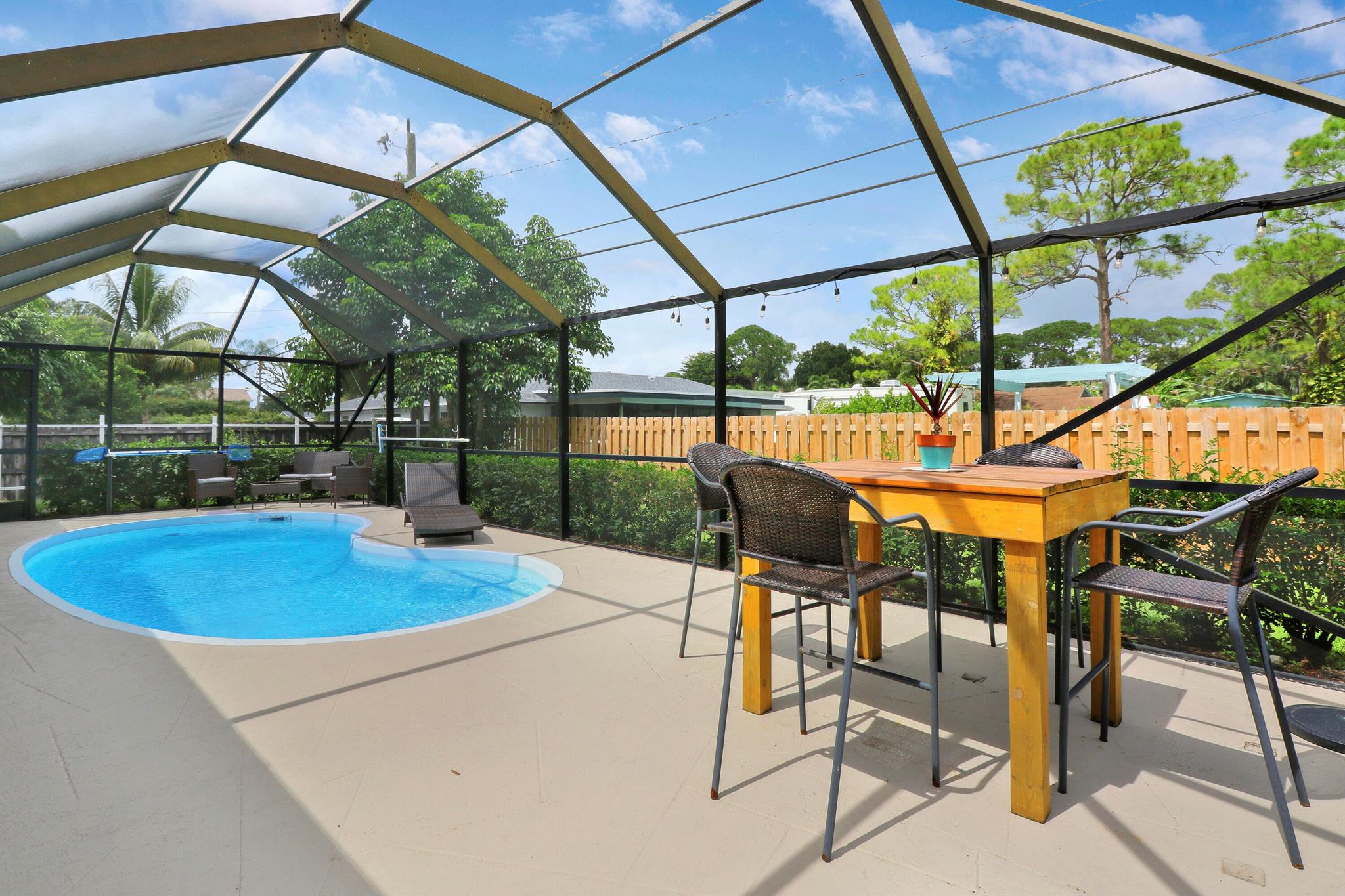 7585 Cocoanut Drive #2