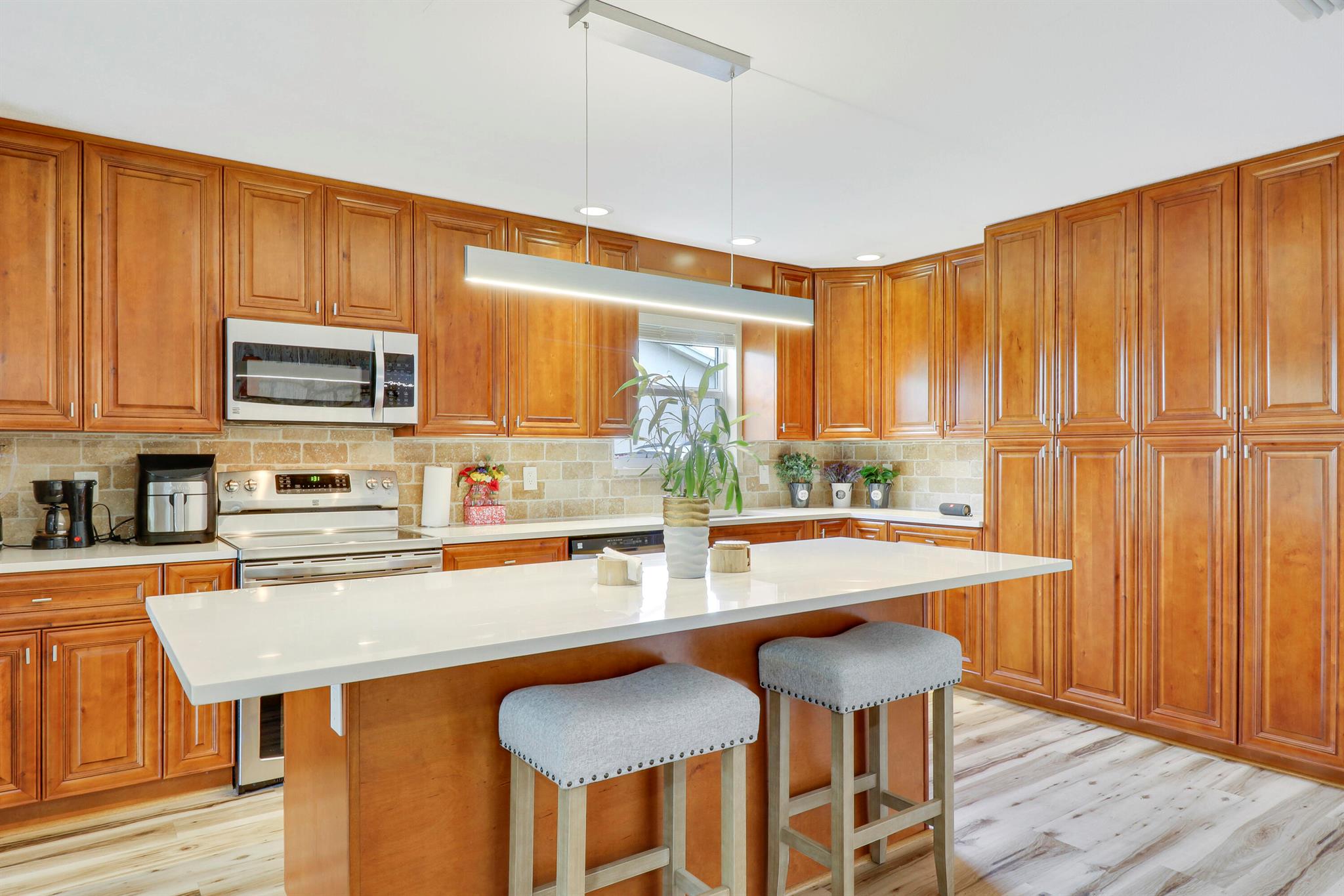 7585 Cocoanut Drive #2