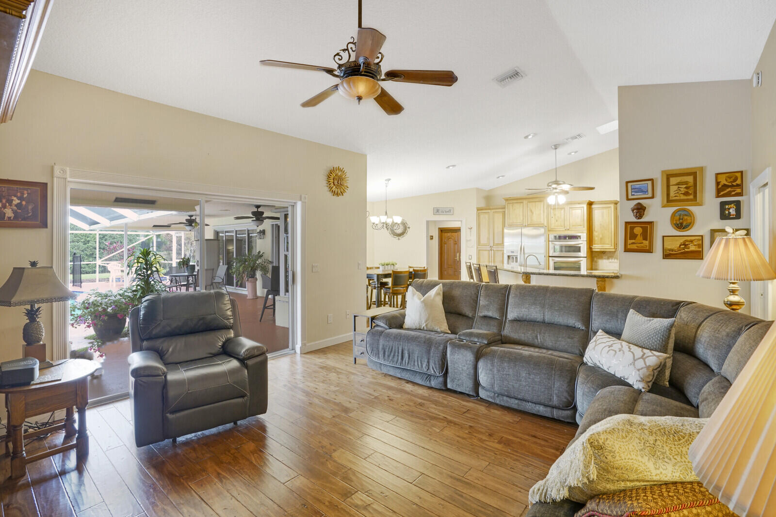 1811 Lindsey Court