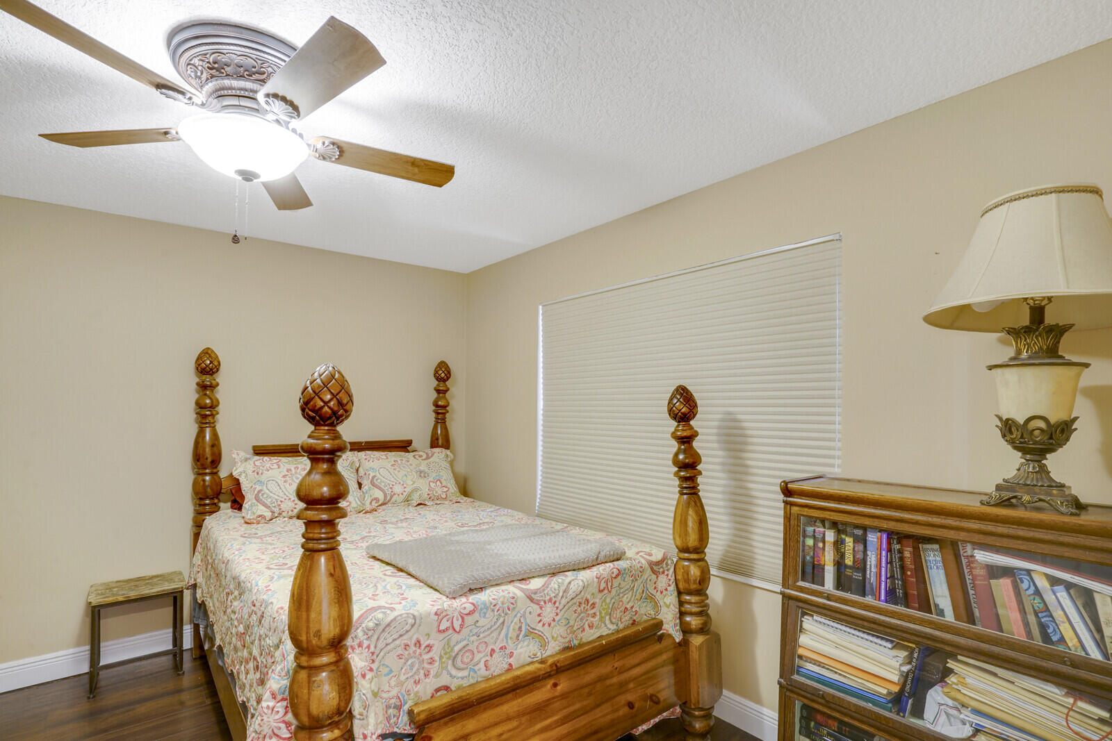 1811 Lindsey Court